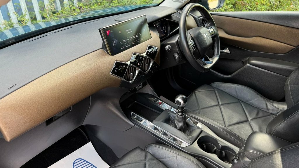 DS DS 3 Crossback 1.2L Prestige Blue