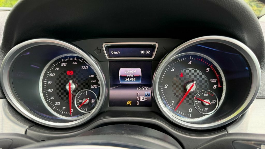 Mercedes-Benz GLE Class Gle 250 D 4Matic White #22