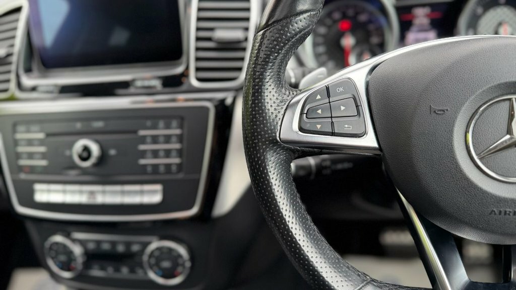 Mercedes-Benz GLE Class Gle 250 D 4Matic White #17