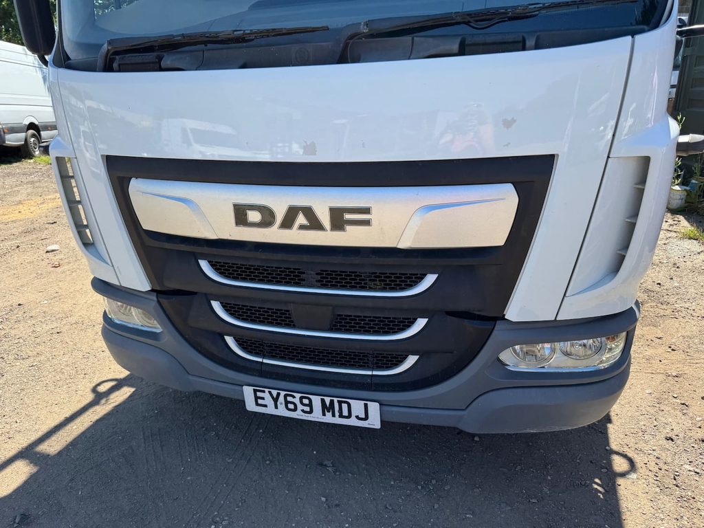 DAF All Models 180 21Ft Dropside With Lift White #2