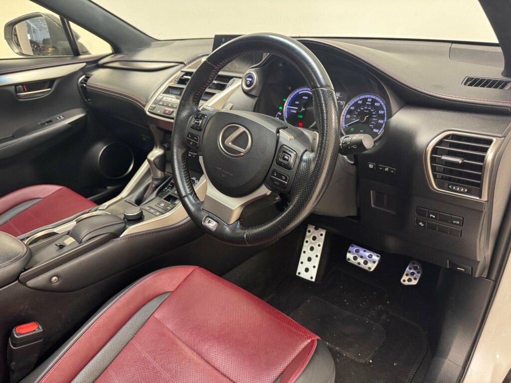 Lexus NX 300H Luxury Black #7