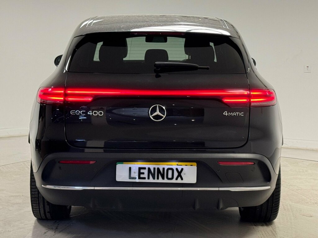 Mercedes-Benz EQC Eqc 400 80Kwh Amg Line Premium Plus 4Matic Black #4