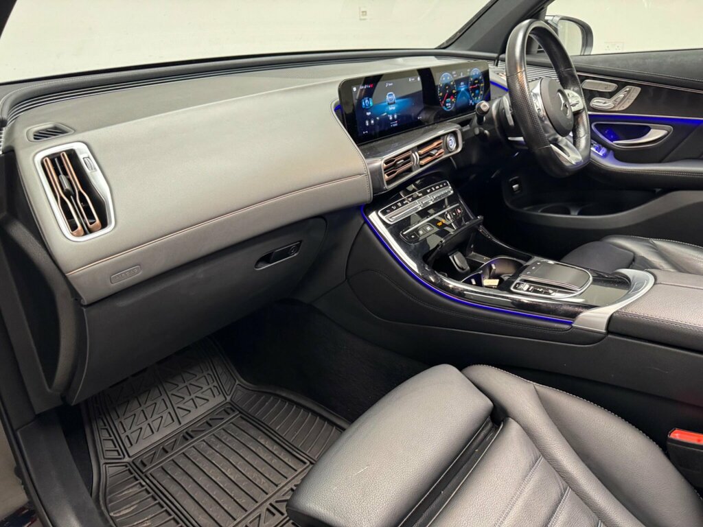 Mercedes-Benz EQC Eqc 400 80Kwh Amg Line Premium Plus 4Matic Black #6