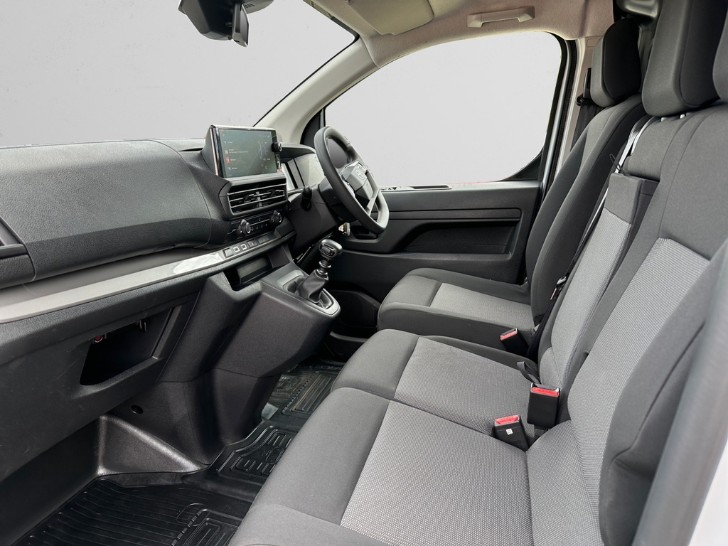 Toyota PROACE 2.0D 145 Icon Van White #5