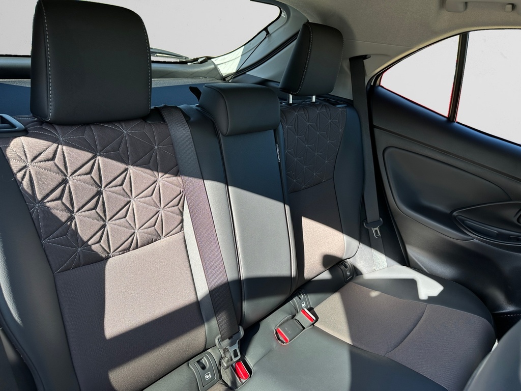 Toyota Yaris Cross Design Grey #9