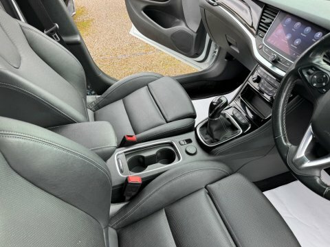 Vauxhall Astra 1.2 Turbo Elite White #6