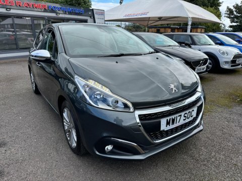 Peugeot 208 Active White #11
