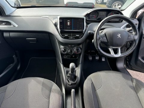 Peugeot 208 1.2 Puretech Allure Grey #4