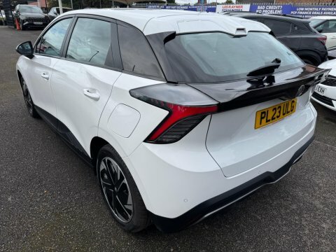MG MG4 64Kwh Se Long White #3