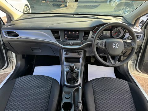 Vauxhall Astra 1.5 Turbo D White #4