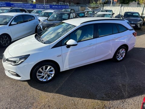 Vauxhall Astra 1.5 Turbo D White #2