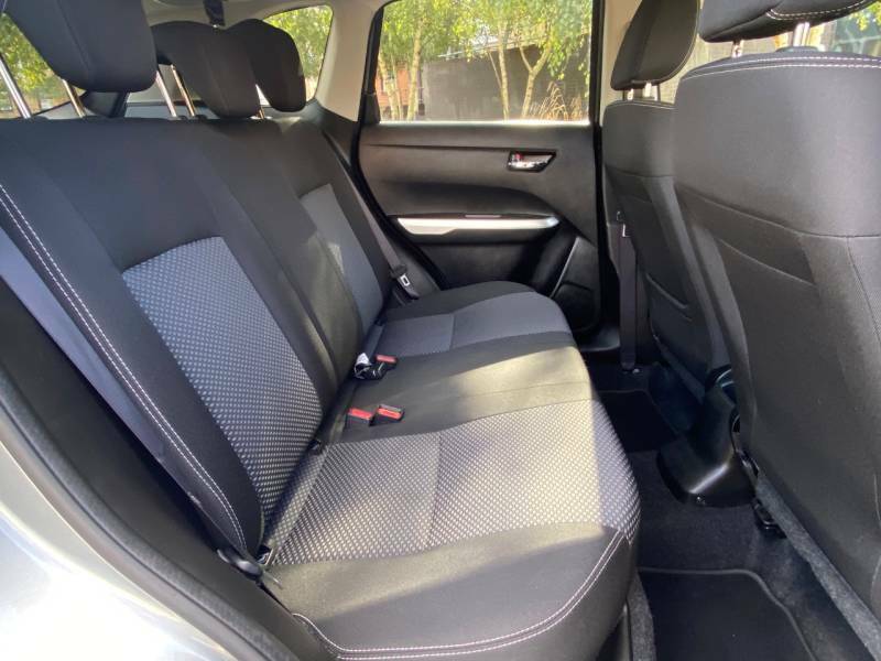 Suzuki Vitara 1.6 Sz5 White #20
