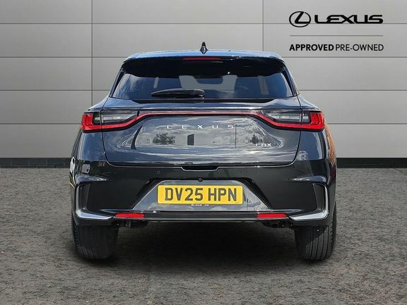Lexus LBX Premium Black Interior Black #4