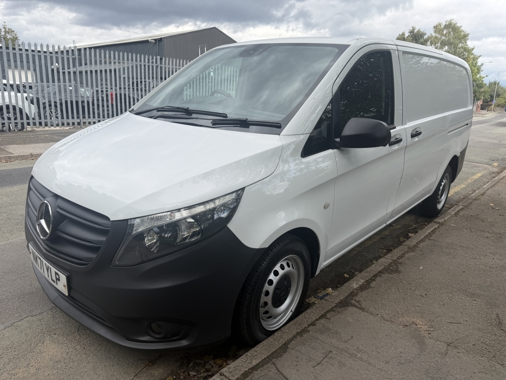 Mercedes-Benz Vito 1.7 110 Progressive L2 White #3