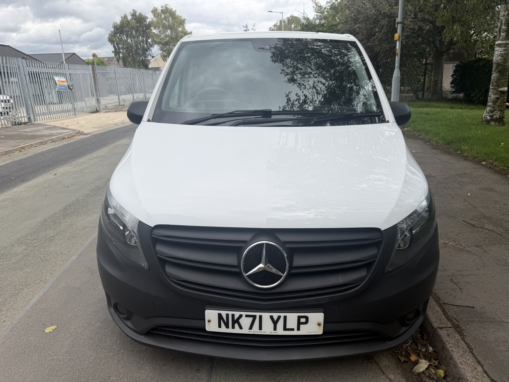 Mercedes-Benz Vito 1.7 110 Progressive L2 White #2