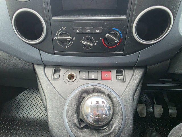 Peugeot Partner Tepee 1.6 E-hdi Tepee S 92 Bhp White #16