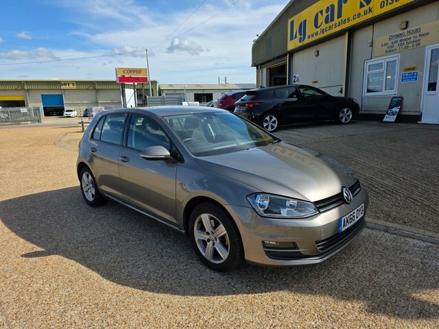 Volkswagen Golf Tsi Bluemotion Tech Match Grey #4
