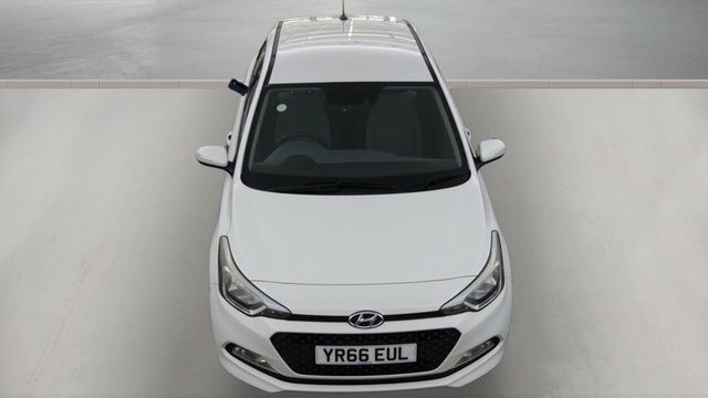 Hyundai I20 Blue Drive Se Hatchback White #6