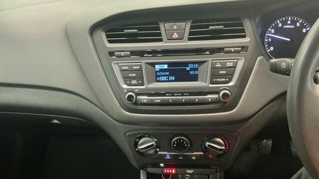 Hyundai I20 1.2 Blue Drive Se Euro 6 Ss Brown #6