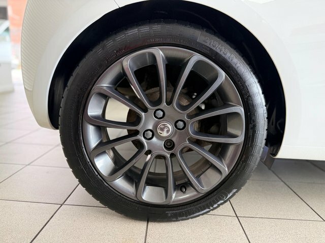 Vauxhall Adam 1.2 16V Glam Euro 5 5 Seat White #6