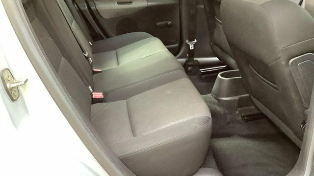 Peugeot 207 1.4 Mplay Silver #3