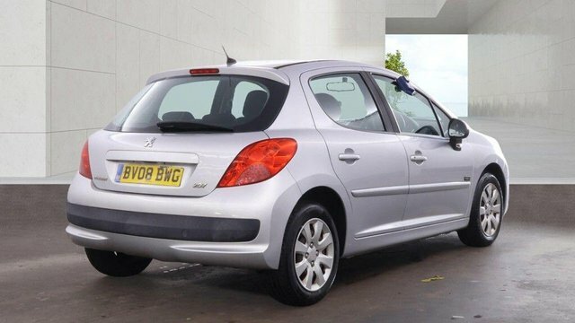 Peugeot 207 1.4 Mplay Silver #4