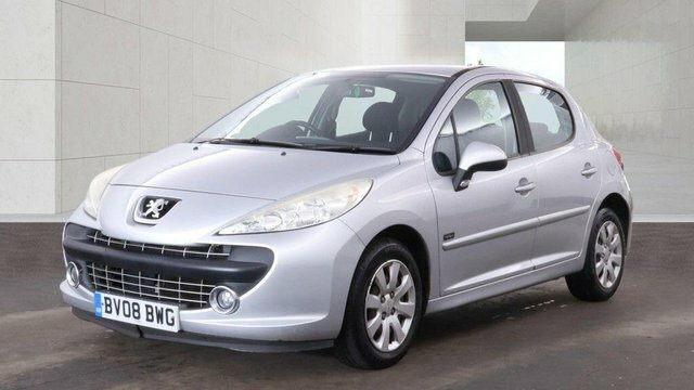 Peugeot 207 1.4 Mplay Silver