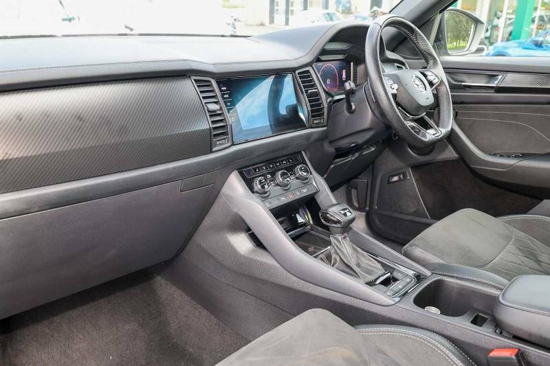 Skoda Kodiaq 1.5 Tsi Sport Line Dsg 7 Seat Grey #2