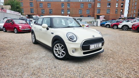 Mini Hatch 1.5 Cooper