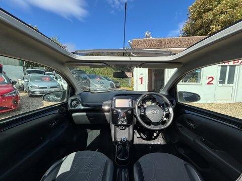 Toyota Aygo Vvt-i X-pression..x Wave..cabriolet..limited