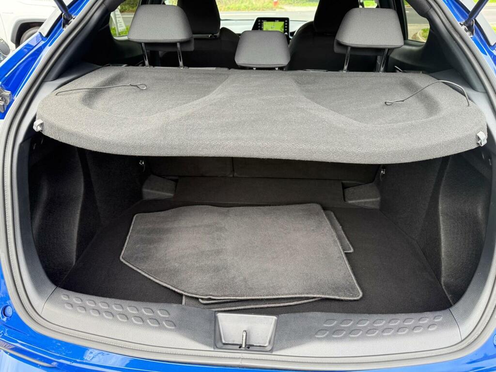 Toyota C-Hr Dynamic Blue #24