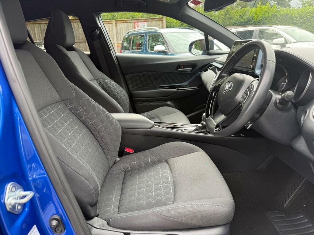Toyota C-Hr Dynamic Blue #13