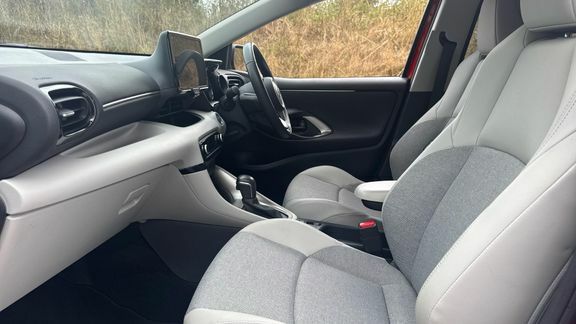Toyota Yaris Excel #5