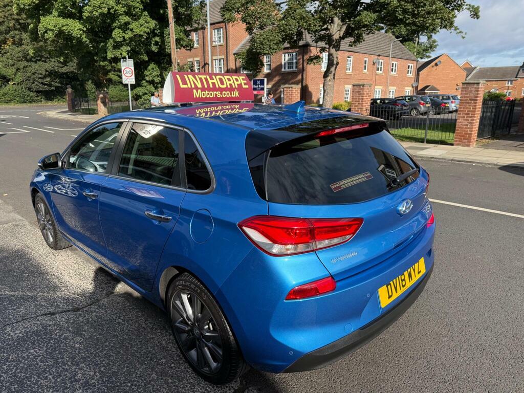 Hyundai I30 1.6 Crdi Blue Drive Premium Euro 6 S S Blue #4