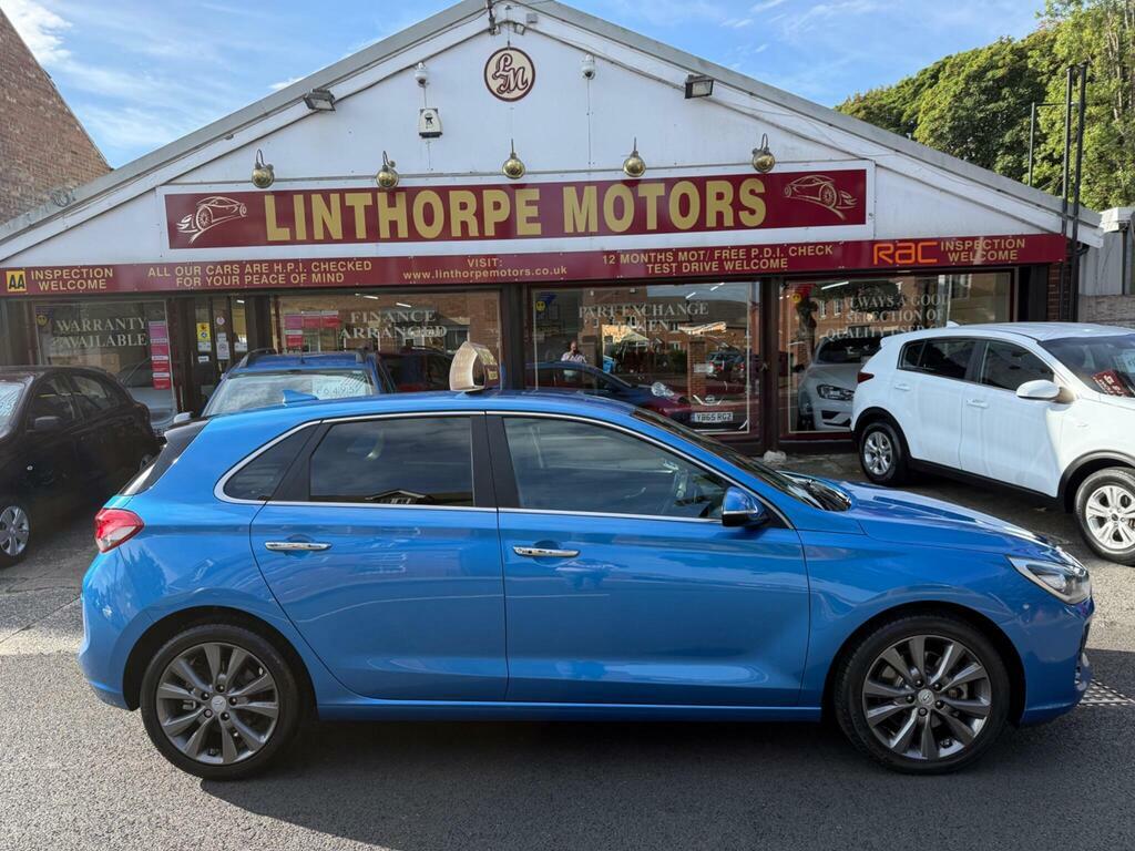 Hyundai I30 1.6 Crdi Blue Drive Premium Euro 6 S S Blue #2