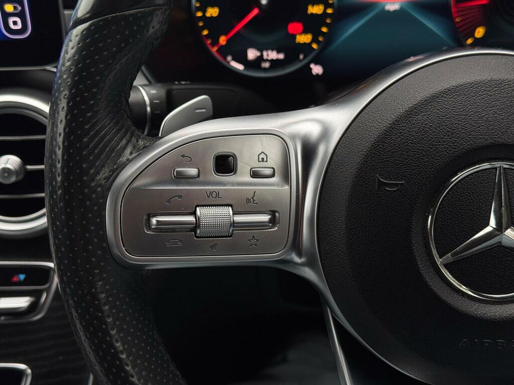 Mercedes-Benz C Class Coupe White #40