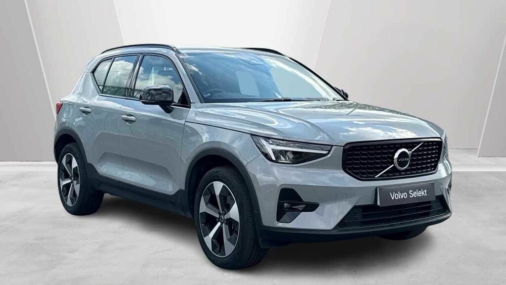 Volvo XC40 2.0 B3p Plus Dark HD24KPG Grey