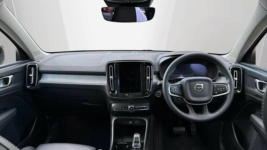 Volvo XC40 2.0 B4p Plus Pro Dark RV26SPX Black #5