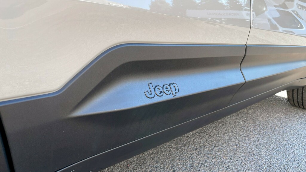 Jeep Avenger 54Kwh Summit Beige #33