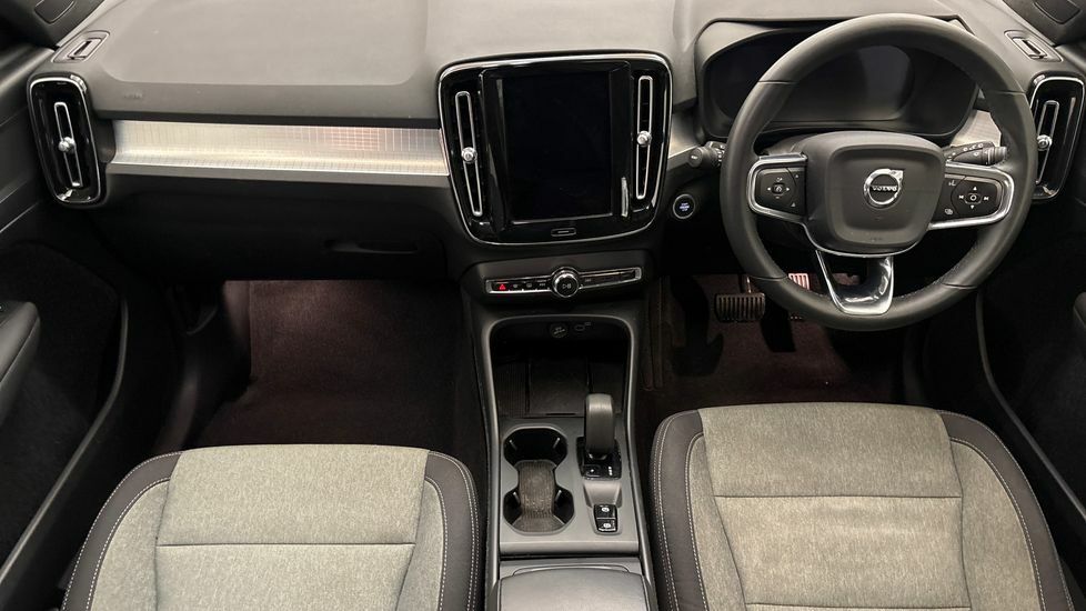 Volvo XC40 T4 Recharge 10.7Kwh Plus White #10