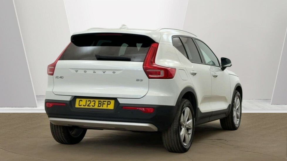 Volvo XC40 T4 Recharge 10.7Kwh Plus White #3