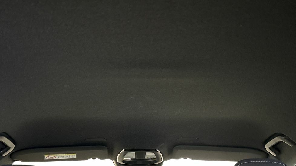 Volvo XC40 T4 Recharge 10.7Kwh Plus White #17