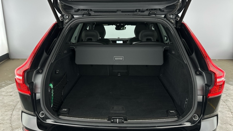 Volvo XC60 B5 P Awd Black Edition Plus Pilot Assist, Harma Black #27