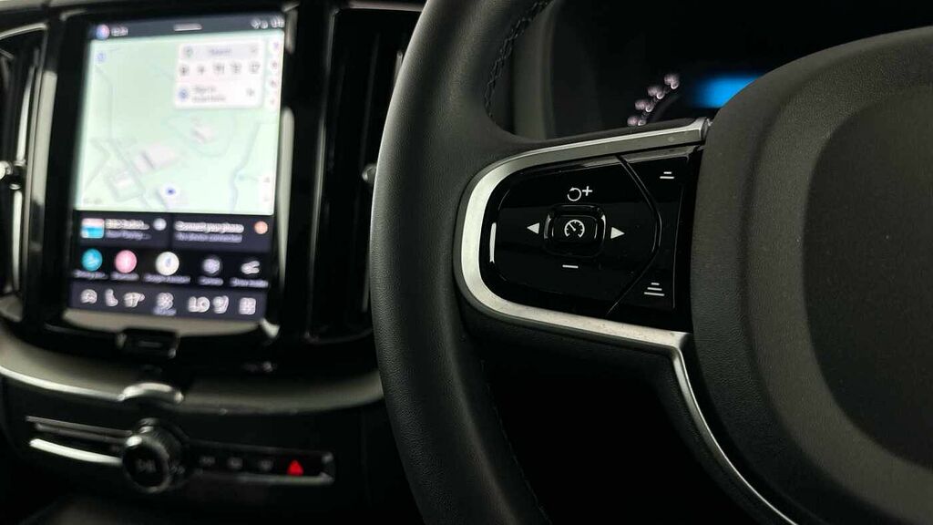 Volvo XC60 B5 P Awd Black Edition Plus Pilot Assist, Harma Black #52
