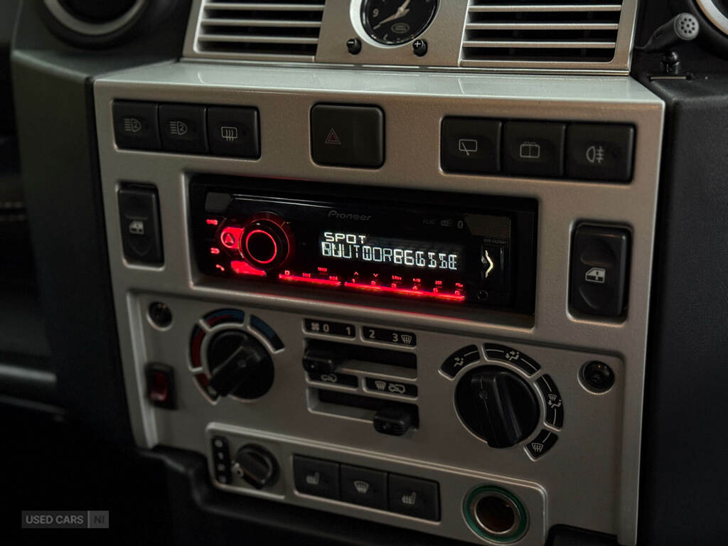 Land Rover Defender Suv Black #22