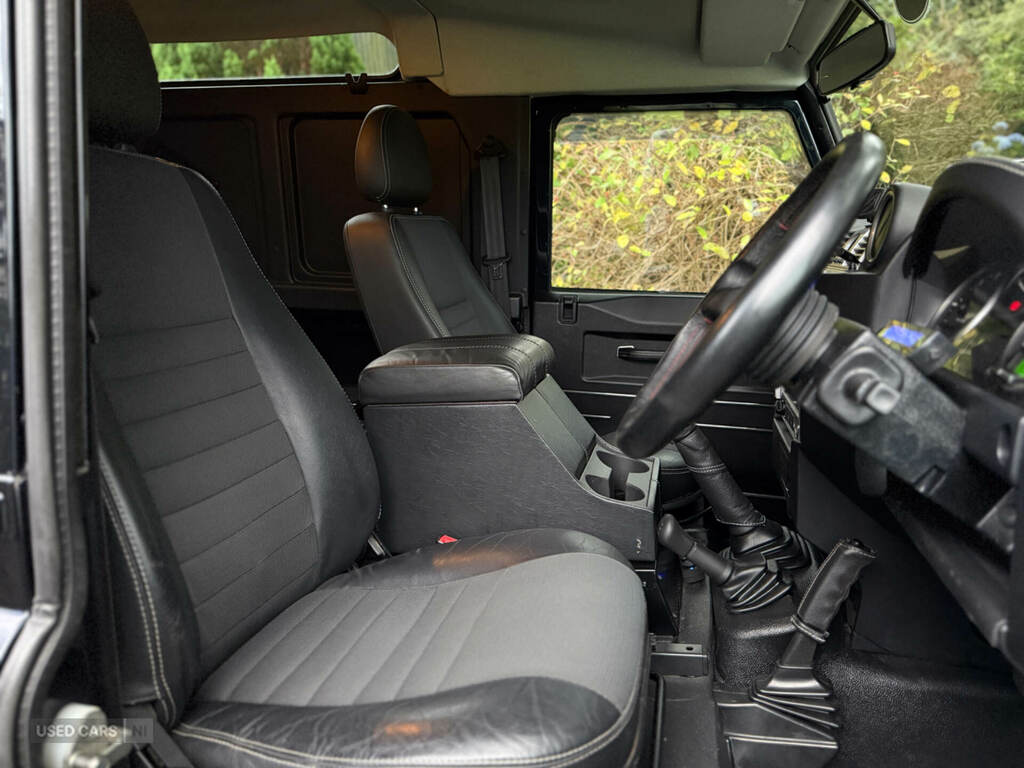 Land Rover Defender Suv Black #17