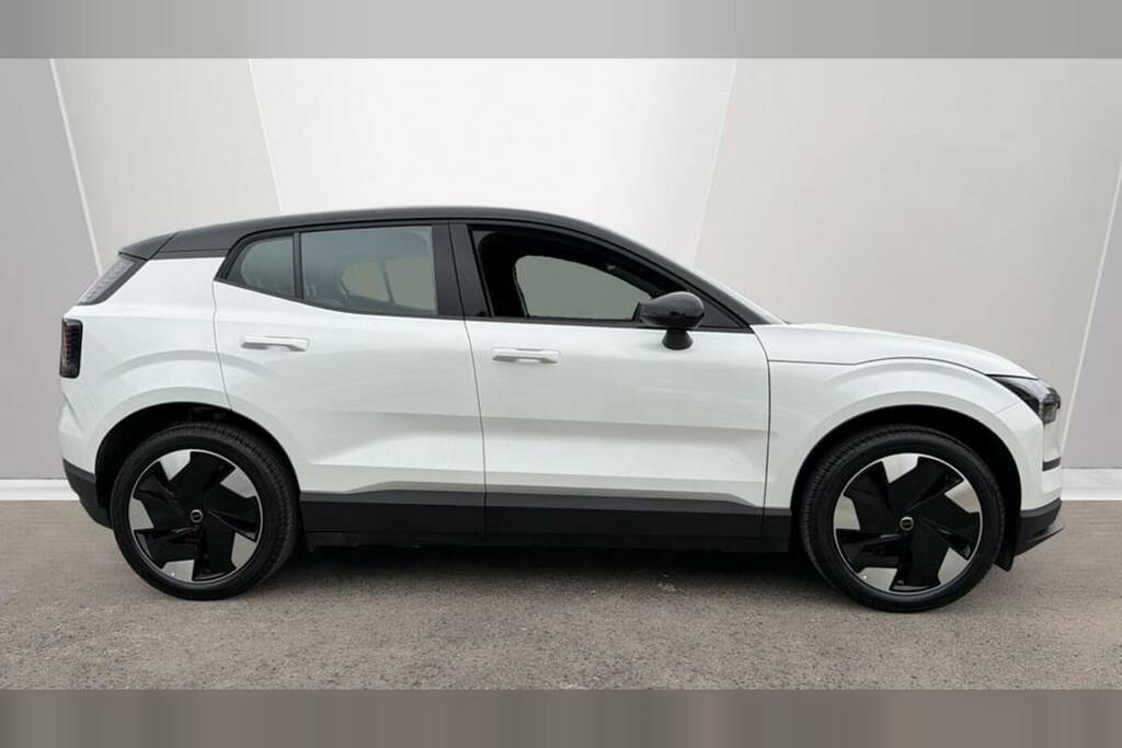 Volvo EX30 200Kw Sm Extended Range Plus 69Kwh VU26EOZ White #3