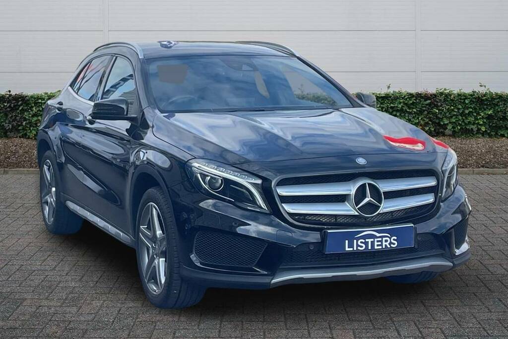 Mercedes-Benz GLA Class 220D 4Matic Amg Line Premium Black