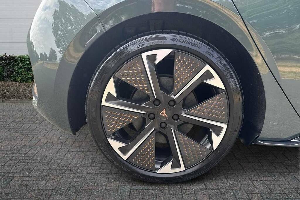 Cupra Born 240Kw E-boost Vz 79Kwh BK26YMP Green #5