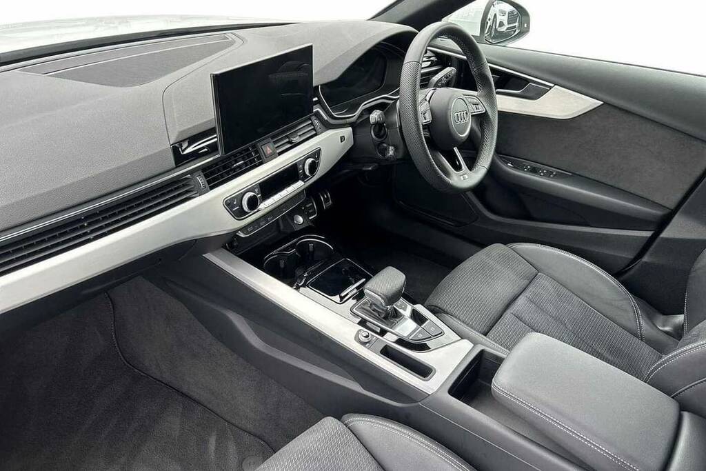 Audi A4 Avant 40 Tfsi 204 S Line S Tronic White #2